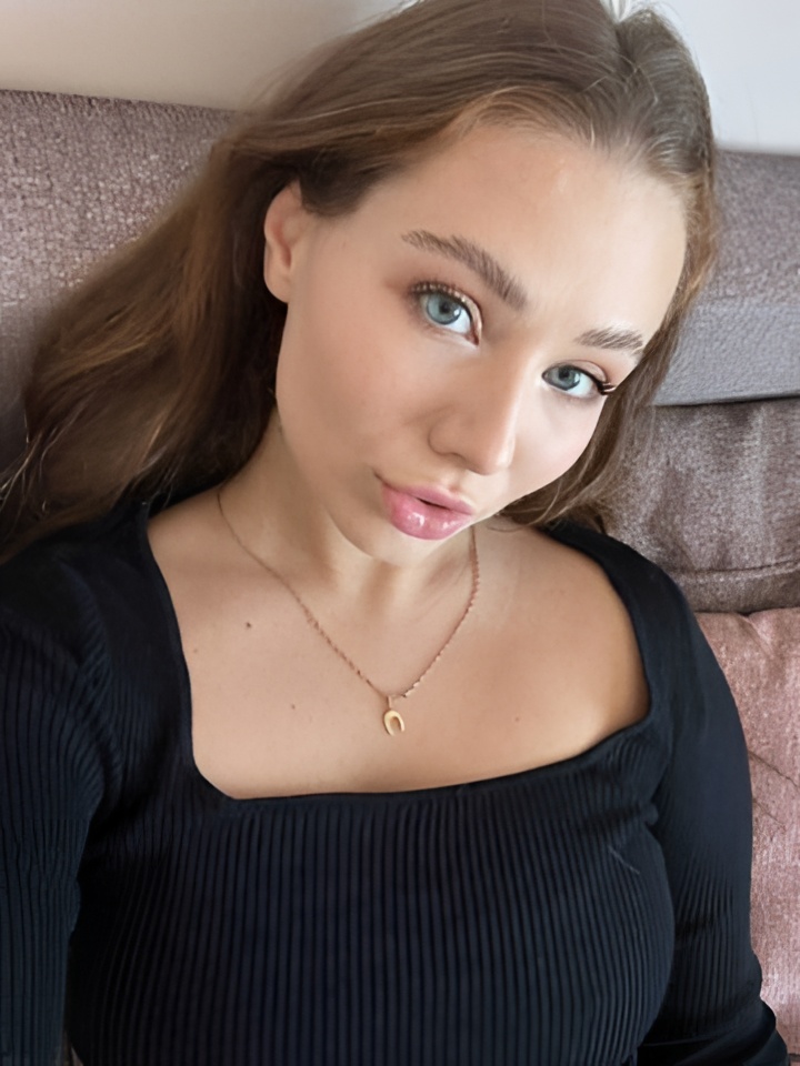 Элина привлекальеная девушка из Майкопа цена от 10000 руб