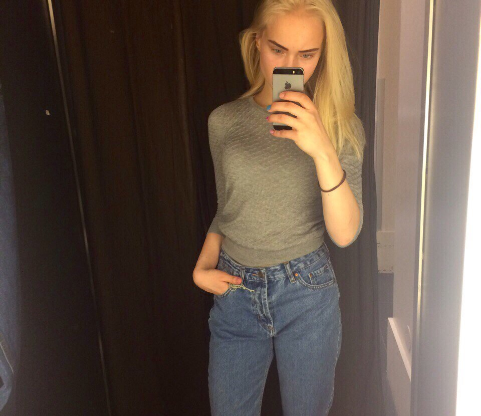 Есения привлекальеная девушка из Майкопа цена от 3000 руб