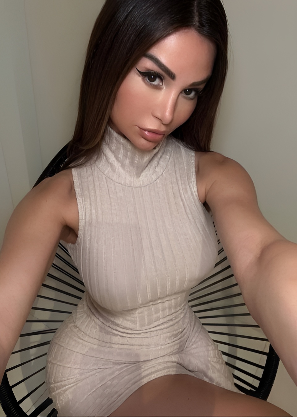 Дина привлекательная девушка из Майкопа цена от 8000 руб