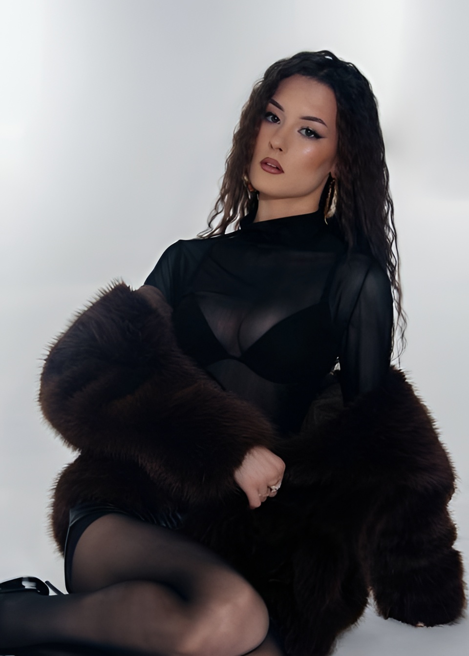 Юля привлекательная девушка из Майкопа цена от 6000 руб