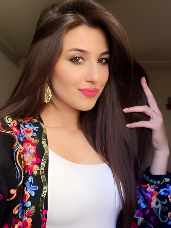 Алиана привлекательная девушка из Майкопа цена от 10000 руб