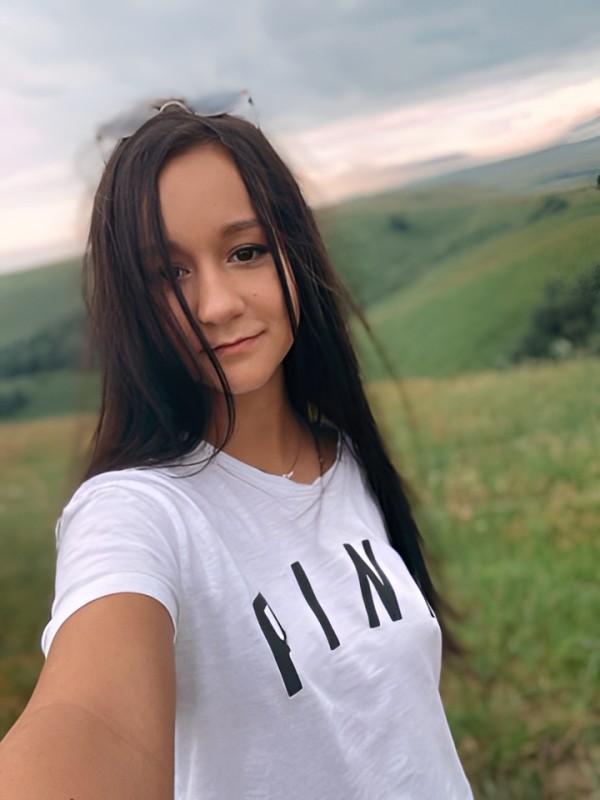 Диана привлекательная девушка из Майкопа цена от 4000 руб