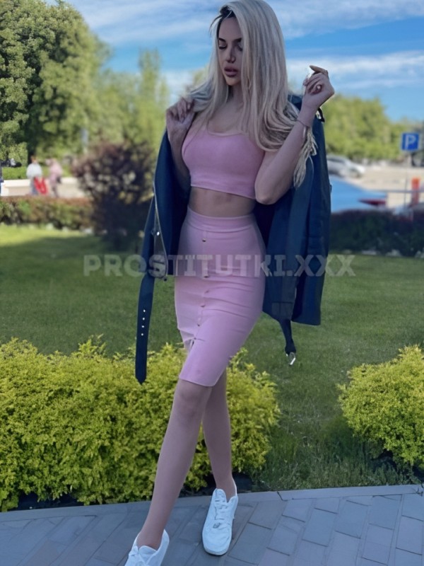 Галя привлекательная девушка из Майкопа цена от 10000 руб