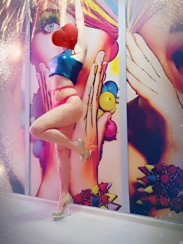 Ксюша привлекательная девушка из Майкопа цена от 2500 руб