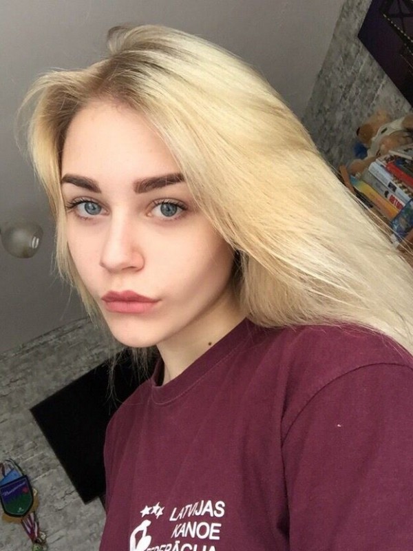 Маша привлекательная девушка из Майкопа цена от 10000 руб